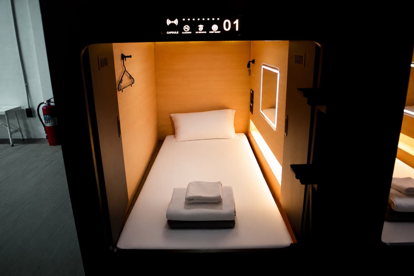 Ownly capsule floor, view 1