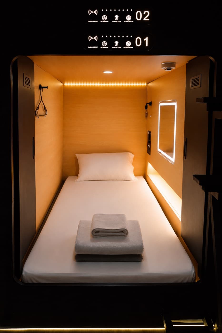 Ownly capsule floor, view 2