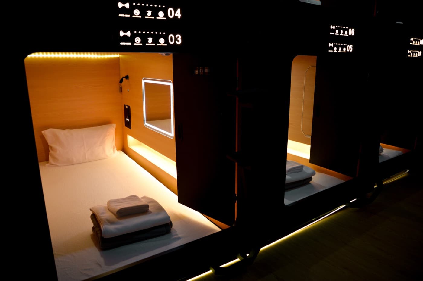 Ownly capsule floor, view 8
